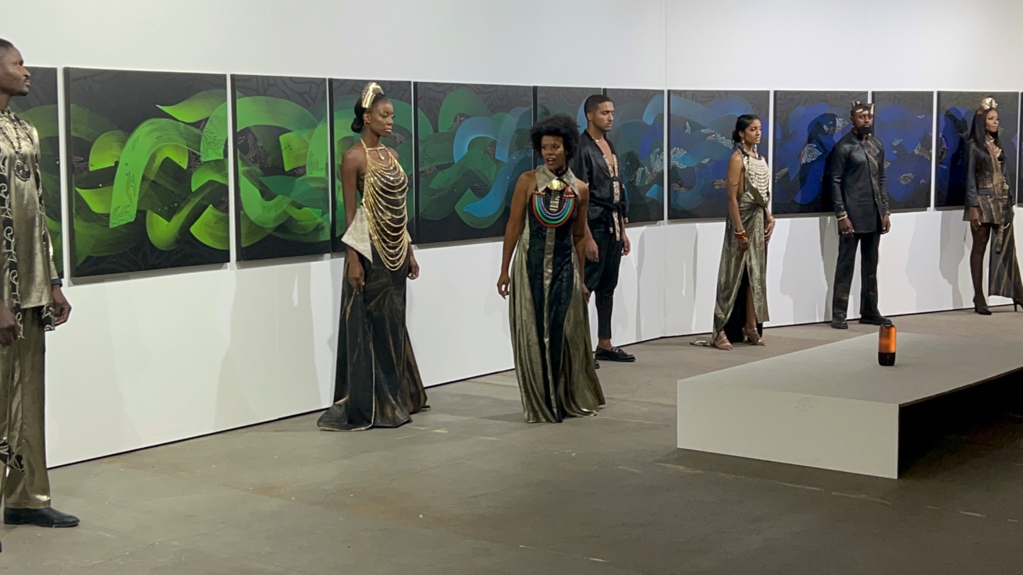 Fashion presentation across the continuous SPEK-TREM installation
