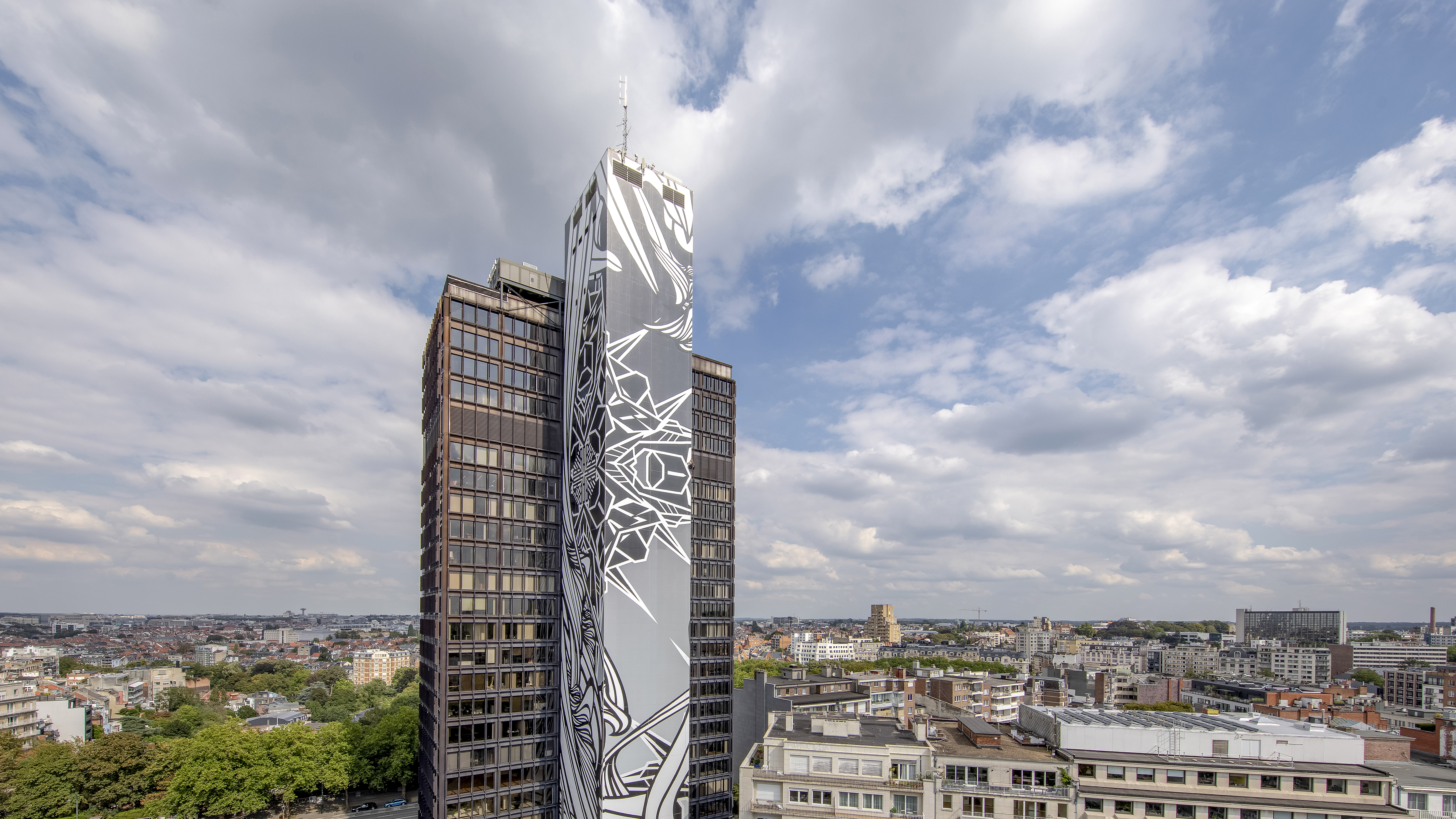 IT Tower detail